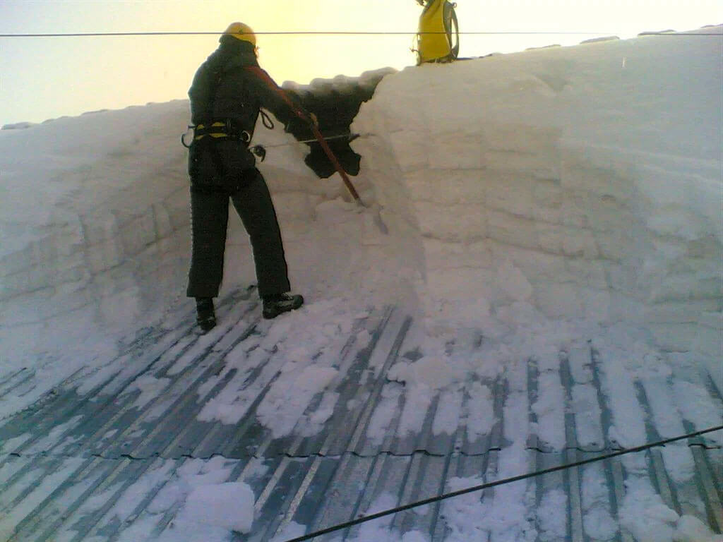 Уборка снега цена в Тольятти